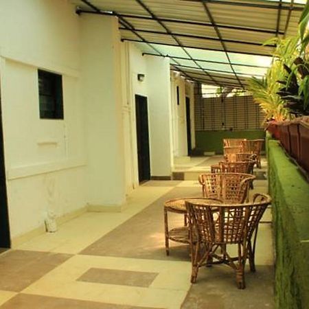 Urban Ville Hotel Pune Esterno foto