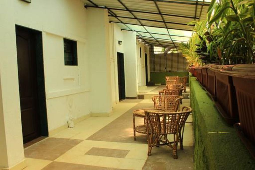 Urban Ville Hotel Pune Esterno foto